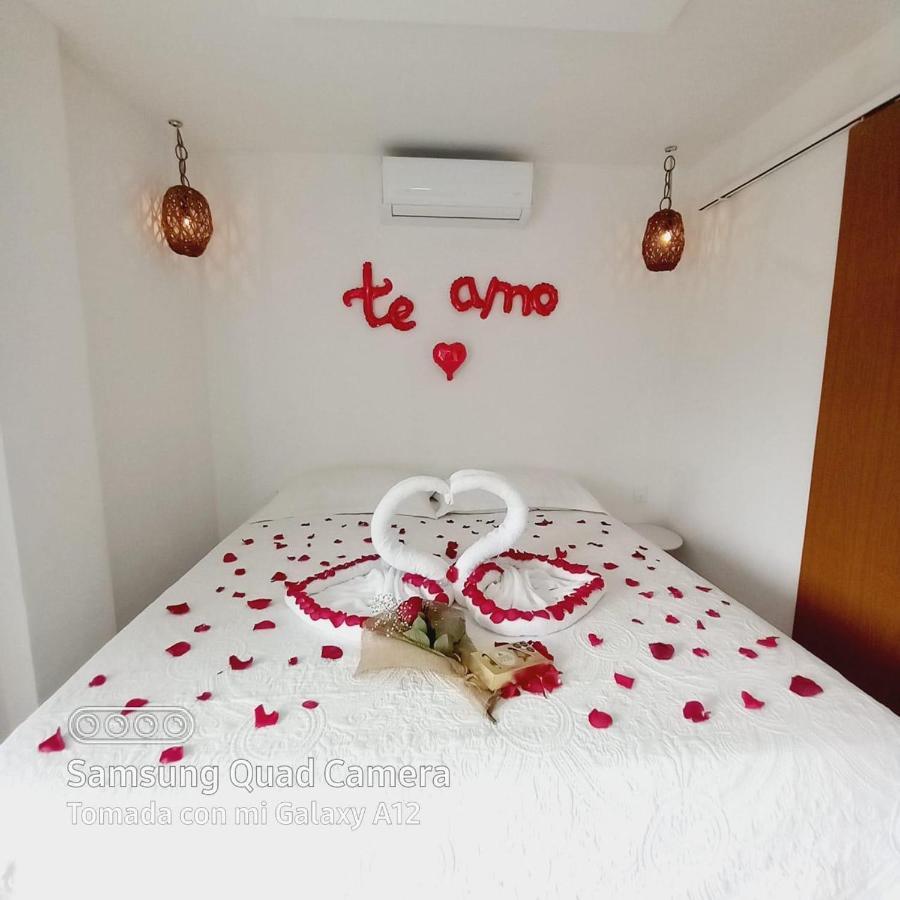 K&M Hotel ヒリトゥラ エクステリア 写真